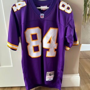 Like new Minnesota Vikings Randy Moss Jersey, Men’s size small. 100% Authentic.